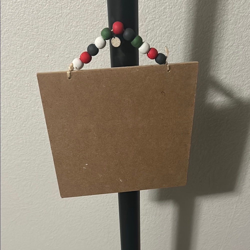 Free Palestine Wooden Sign with Beaded Hanger - Picture 2 of 2